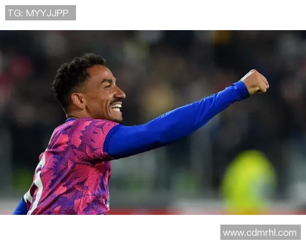 达尼洛：从足球新星到世界级后卫的成长之路与未来展望